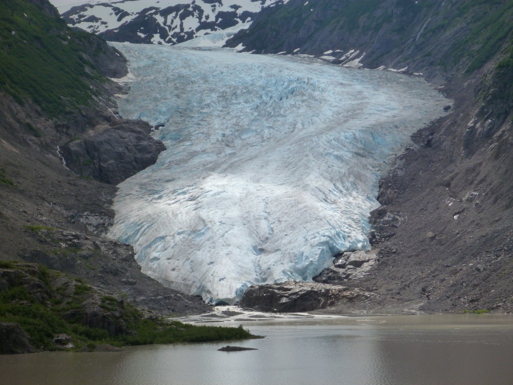 Bear Glacier up close...